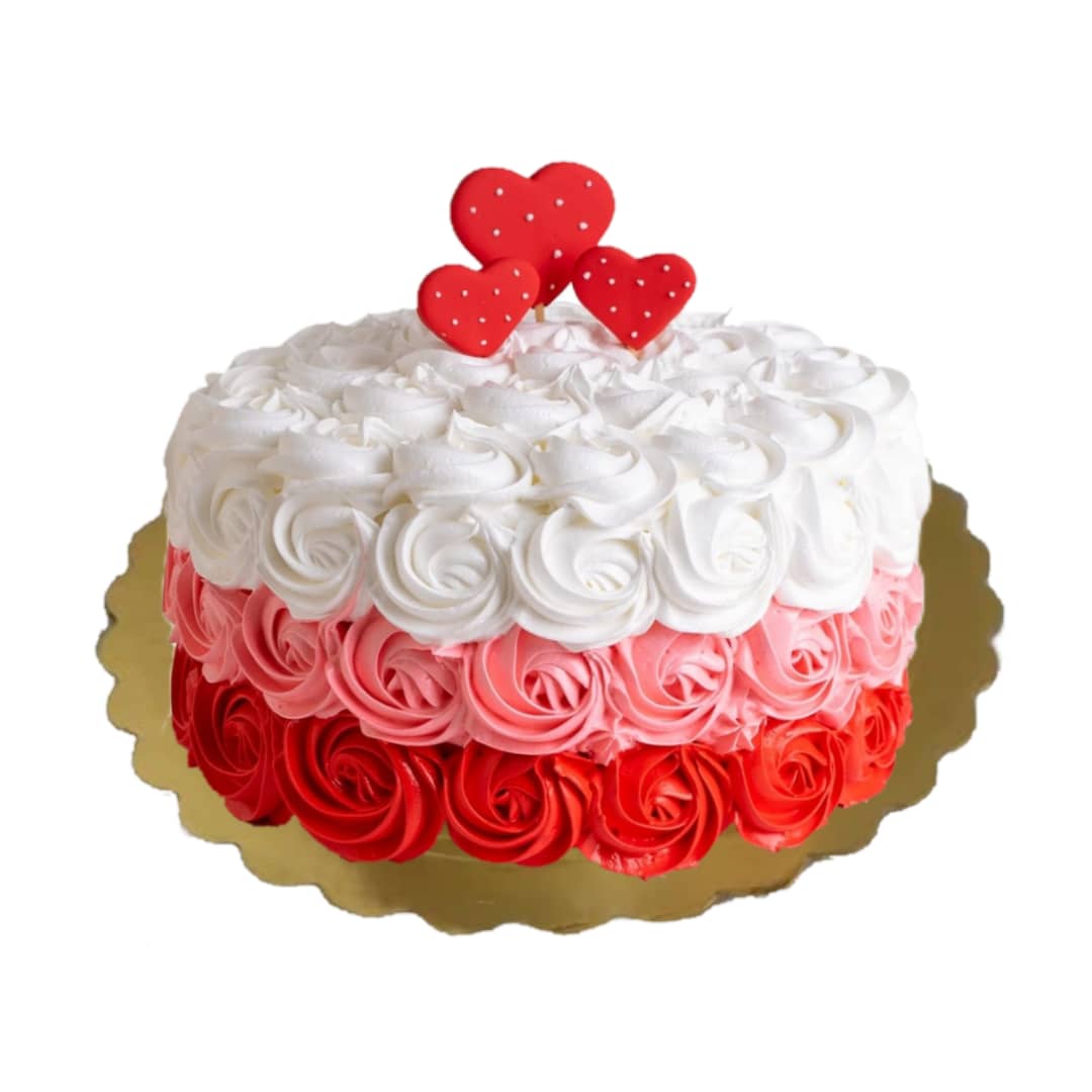 Cake a tres colores y con tres corazoncitos